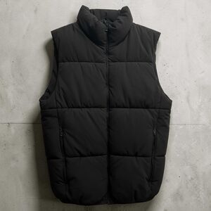ZARA Men Black Puffer Vest Size M Quilted Insulated Sleeveless Jacket